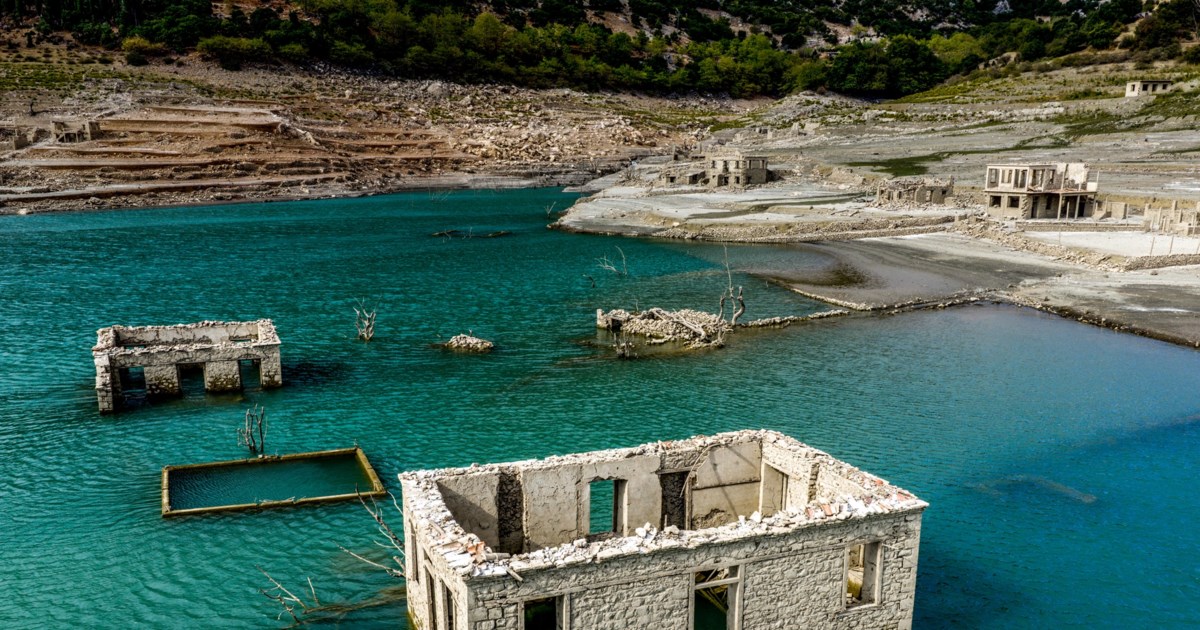 Άρτα: Αναδύθηκε οικισμός στην τεχνητή λίμνη Πουρναρίου [βίντεο]