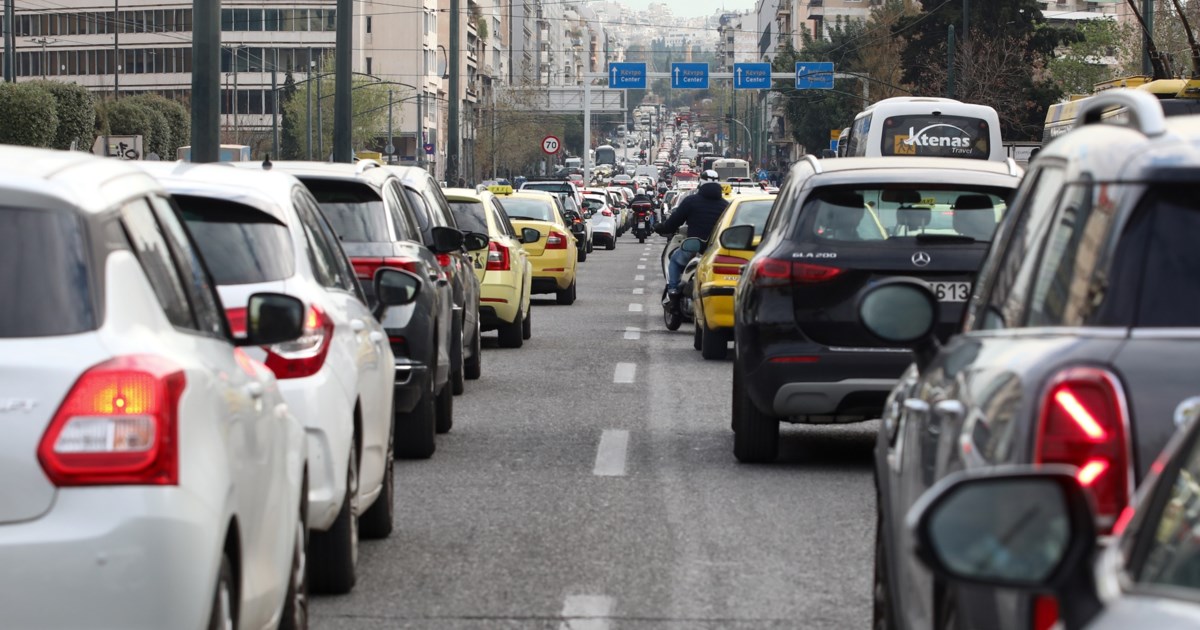 Σαφάρι της ΑΑΔΕ για ανασφάλιστα οχήματα, χωρίς ΚΤΕΟ και με απλήρωτα τέλη - Από 250 ως 30.000€ το πρόστιμο
