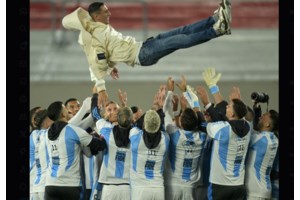 Παίκτης της Μπόλτον μένει εκτός λόγω... φτερνίσματος - Ο πιο περίεργος τραυματισμός στην ιστορία