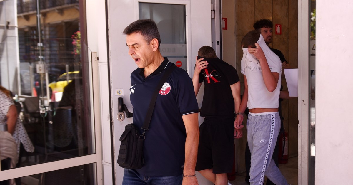 Ομαδικός βιασμός 14χρονης στον Πειραιά: Αυτοί είναι οι δύο από τους κατηγορούμενους [εικόνες] - εικόνα 5