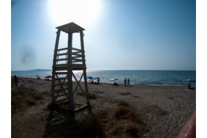 Απαγόρευση κολύμβησης στην Αττική: Πού δεν μπορούμε να "βουτήξουμε", σύμφωνα με το Υπουργείο Υγείας - εικόνα 2