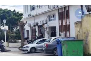 Ρόδος: 500 χιλ. ευρώ, χρυσές λίρες και πανάκριβες τσάντες στο σπίτι της προϊσταμένης της Πολεοδομίας - Οι "ταρίφες" του κυκλώματος - εικόνα 6