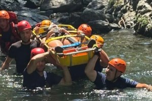 Σαμοθράκη: Νεαρός ναυαγοσώστης έσωσε ηλικιωμένη τουρίστρια που είχε χάσει τις αισθήσεις της