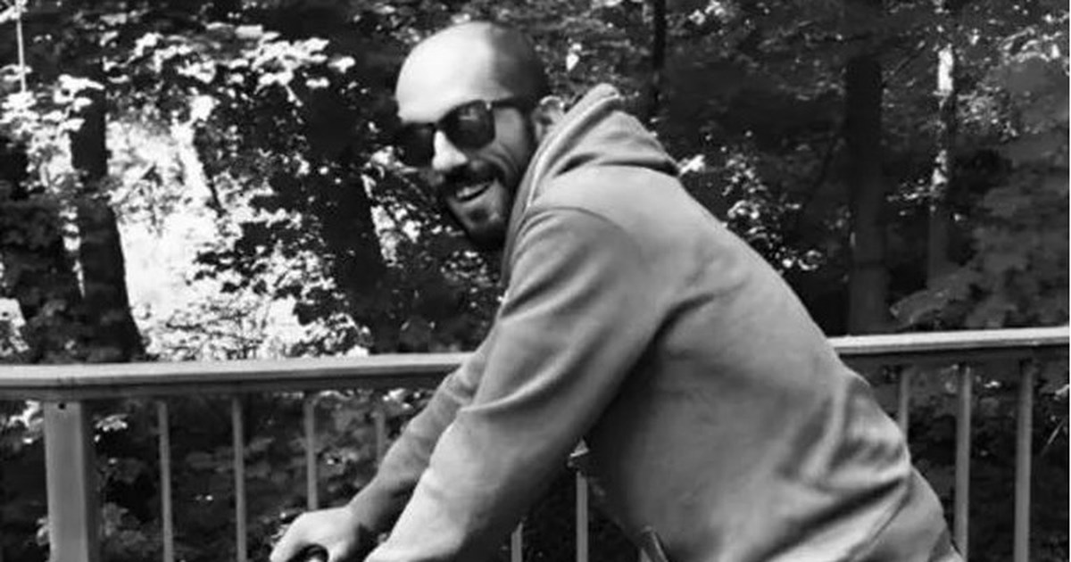 Αντώνης Δημητρίου: Πέθανε ξαφνικά ο κιθαρίστας των "Ενδελέχεια" - Τι έγραψε ο ξάδερφός του, Γρηγόρης Ψαριανός