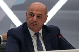 Αγρότες: Έκλεισαν επ' αόριστον την Ιόνια Οδό - Κλείνουν και παρακαμπτήριες οδούς στον Μπράλο