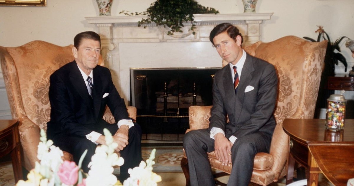 Πώς άλλαξε το Οβάλ Γραφείο από το 1970: Οι επισκέψεις του Καρόλου που αποτυπώνουν τη μεταμόρφωση
