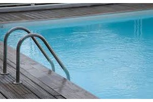 Αγωνία στην Πρέβεζα: Με μηχανική υποστήριξη στη ΜΕΘ το εξάχρονο αγοράκι που παραλίγο να πνιγεί στην πισίνα