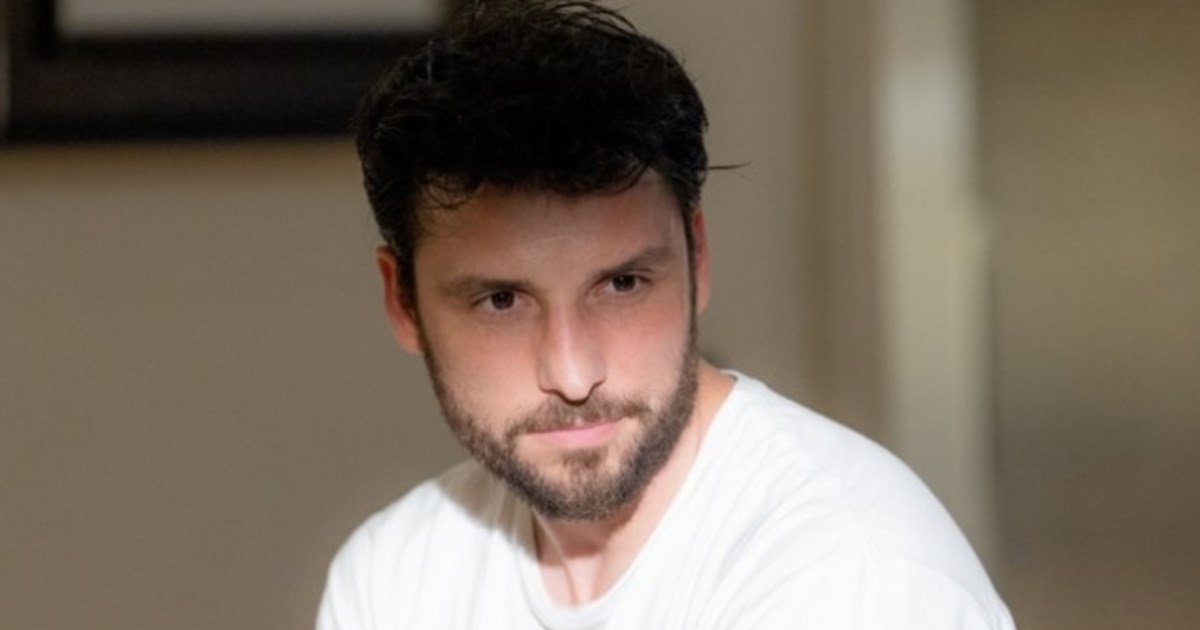 Σπύρος Χατζηαγγελάκης: Μπήκα κρατητήριο για τη φάρσα με τη βόμβα στο θέατρο - Πήρα την ευθύνη και πλήρωσα [βίντεο]