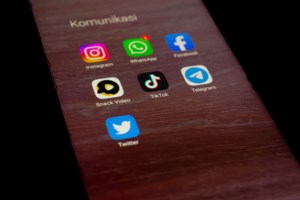 Αυστραλία: Το Snapchat μπλόκαρε 415.000 χρήστες κάτω των 16 ετών μέσα σε δύο μήνες