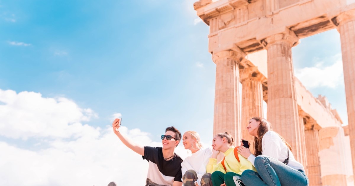 Youth Pass 2025: Εκπνέει την Πέμπτη 15 Μαΐου η προθεσμία υποβολής των αιτήσεων