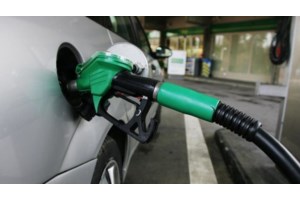 Στα ύψη η βενζίνη: Το "καπέλο" των 30 ευρώ στο φουλάρισμα - Οχι λέει η κυβέρνηση (ακόμα) σε fuel pass - εικόνα 3