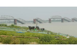 Η Κίνα κόβει βουνά στα δυο και φτιάχνει την ψηλότερη κρεμαστή γέφυρα του κόσμου - Εντυπωσιακά βίντεο