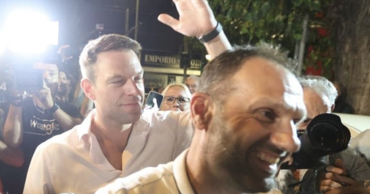 Κασσελάκης: Μου είναι αδιάφορο αν το φιλί με τον Τάιλερ μού έκανε κακό στο προφίλ μου - Δεν έχω καμία διαμάχη με τον Λιάγκα