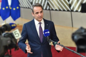 Βουλή: Κατατίθεται σήμερα το νομοσχέδιο για τον γάμο των ομόφυλων ζευγαριών- Μετράνε "κουκιά" στο Μαξίμου