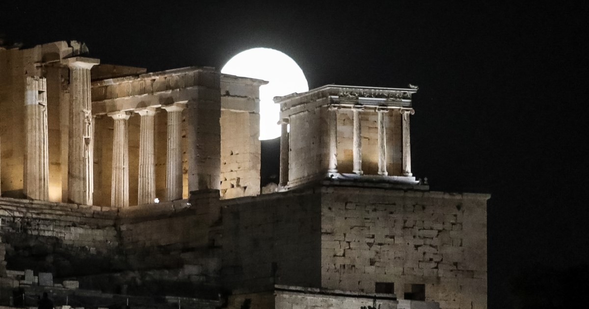 Πανσέληνος Αυγούστου: Σε ρυθμούς tango γιορτάζει το Μουσείο Ακρόπολης, το "φεγγάρι του οξύρρυγχου"