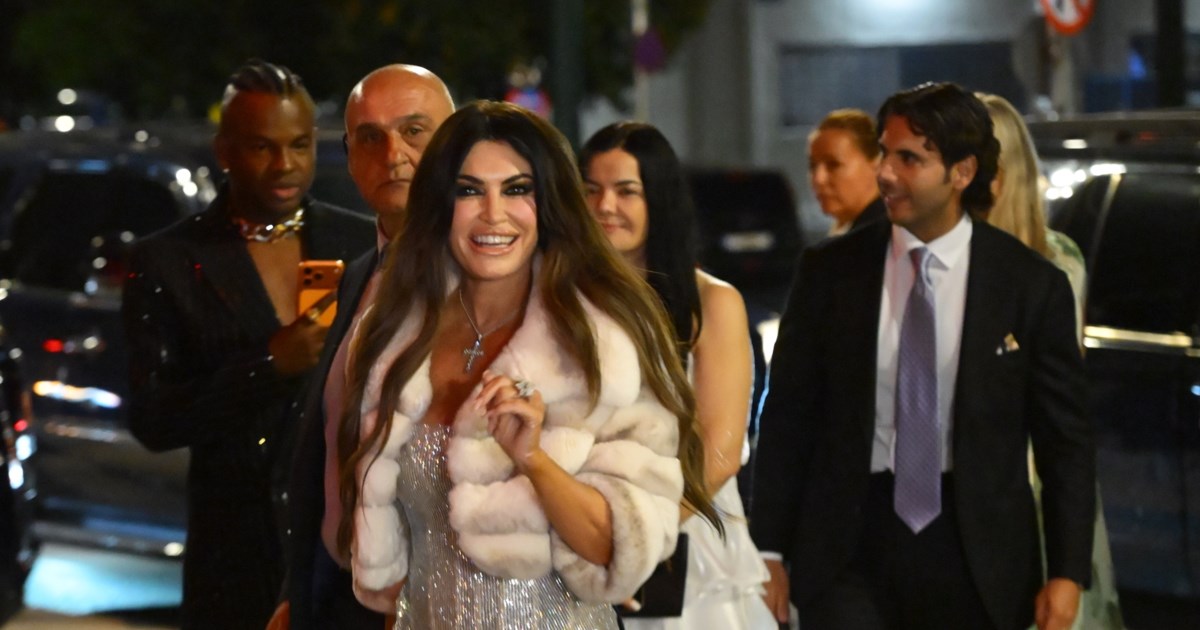 Κίμπερλι Γκίλφοϊλ: Συναντήθηκε με το προσωπικό της Πρεσβείας των ΗΠΑ στην Αθήνα [εικόνες]