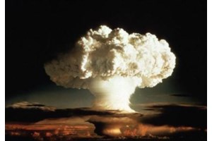 WSJ: Μόνιμη απειλή για τον Τραμπ οι πυραυλικές επιθέσεις του Ιράν