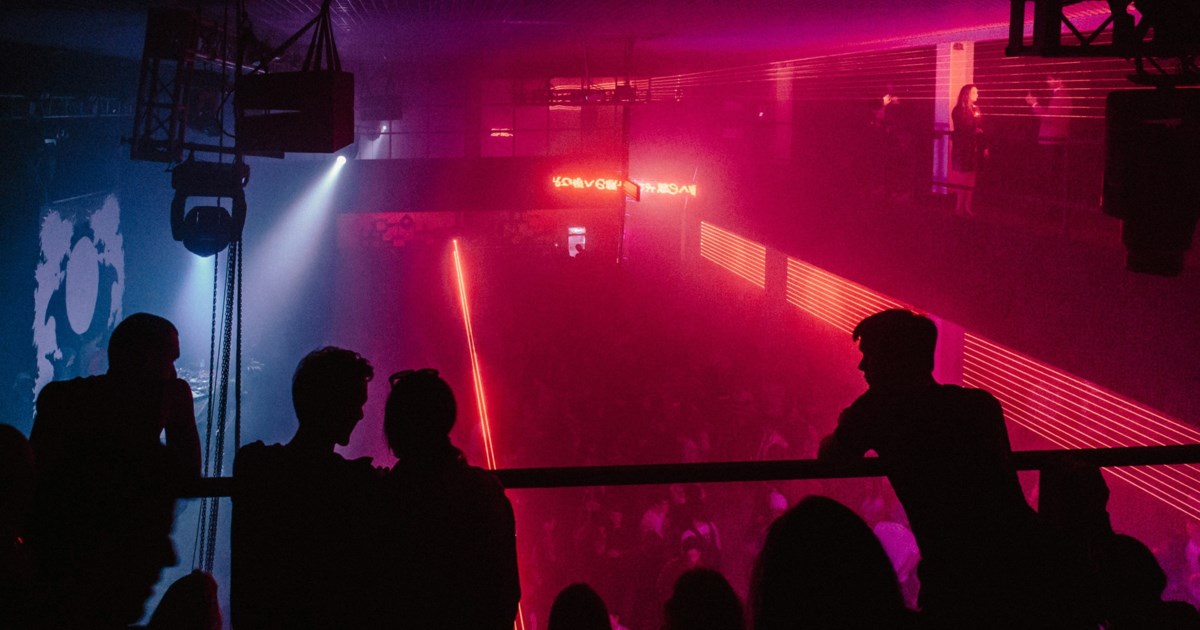 Αύριο απολογείται η 44χρονη DJ για το ναρκω-πάρτι στα Καλύβια - "Ήταν για προσωπική χρήση" είπαν οι πέντε στον ανακριτή