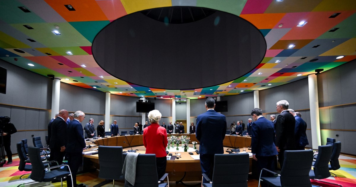 Bloomberg: Ο Τραμπ ζητεί "λευκή επιταγή" για στρατιωτική παρουσία των ΗΠΑ στη Γροιλανδία - εικόνα 2