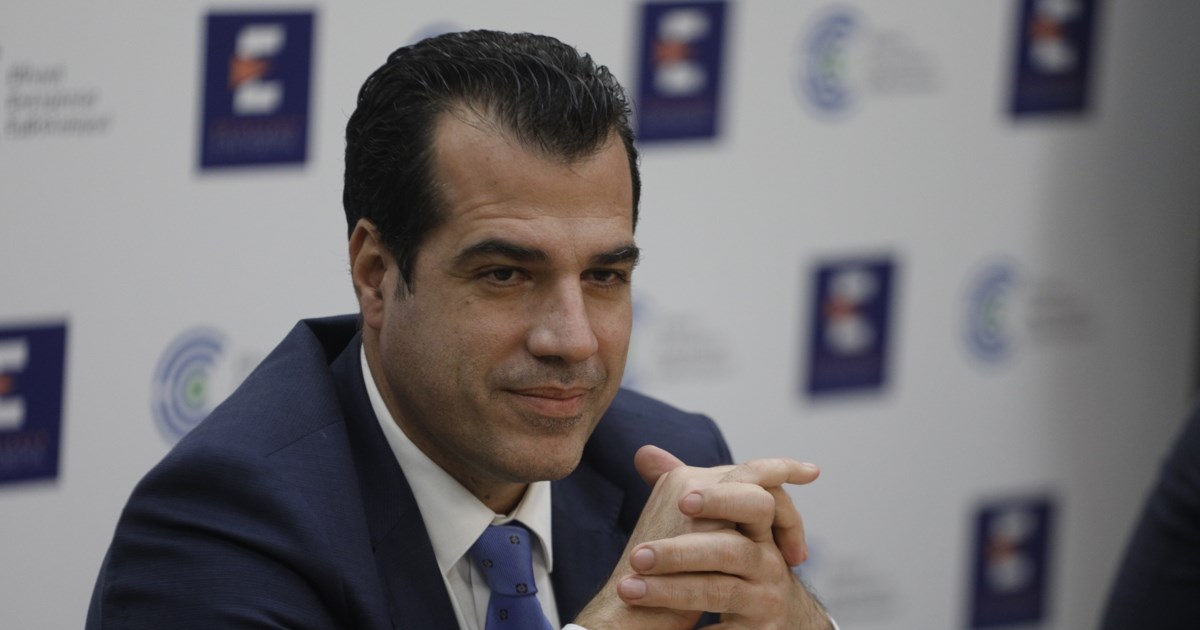 Θάνος Πλεύρης: Τέλος τα επιδόματα σε μετανάστες – Απώλεια άδειας διαμονής όταν κάποιος παραμένει άνεργος