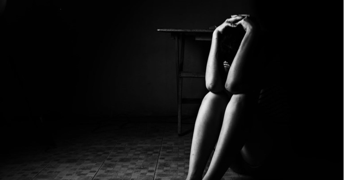 Κέρκυρα: "Λέει ψέματα" - Τι απαντά η μητέρα που κατηγορείται από την κόρη της ότι την εξέδιδε από τα 12 [βίντεο]