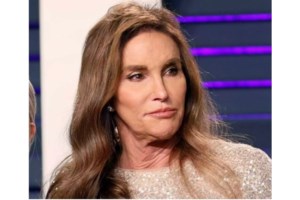 Ιμάν Κελίφ: Η "χρυσή" μποξέρ μηνύει Μασκ και Ρόουλινγκ για διαδικτυακό bullying - Οι αναρτήσεις που την έκαναν έξαλλη - εικόνα 2