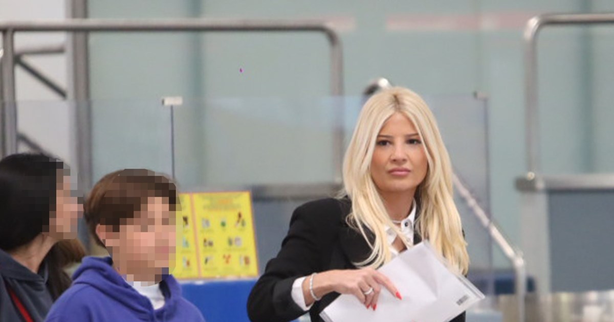 Γιάννης Λιάγκας: Το πάρτι γενεθλίων σε πολυτελές ξενοδοχείο με πισίνα στην Εκάλη - Με φοίνικες, σερφ και photobooth - εικόνα 9