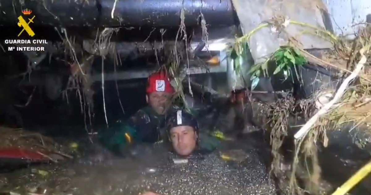 Πλημμύρες στη Βαλένθια: Η λάσπη κάλυψε τα πάντα - Εικόνες από δορυφόρο αποκαλύπτουν το μέγεθος της καταστροφής - εικόνα 3