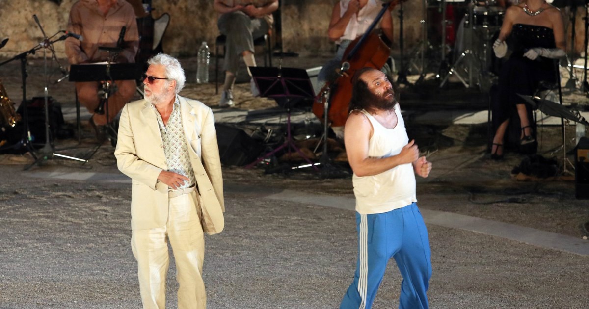 Λένα Κιτσοπούλου: Όταν παρουσίαζε τον Αθανάσιο Διάκο ως ζηλιάρη σουβλατζή που σκοτώνει την άπιστη συζυγό του - εικόνα 3