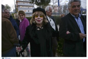 Τι συμβαίνει με τη Δέσποινα Στυλιανοπούλου: "Είναι δύσκολη η κατάστασή της" - Η ανακοίνωση της οικογένειάς της