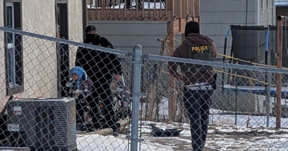 Χάος στη Μινεάπολη: Πράκτορες της ICE σκότωσαν άλλον έναν άνθρωπο - Τον πυροβόλησαν εν ψυχρώ  [εικόνες - βίντεο] - εικόνα 4