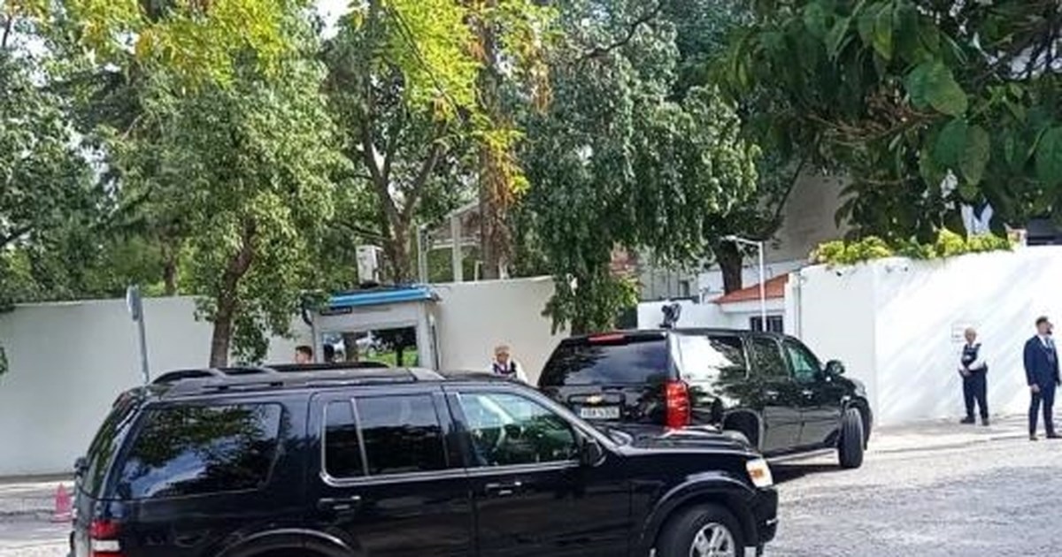 Κίμπερλι Γκίλφοϊλ: Χαμογελαστή και απαστράπτουσα στην πρώτη της εμφάνιση στην Αθήνα  [εικόνες - βίντεο] - εικόνα 6