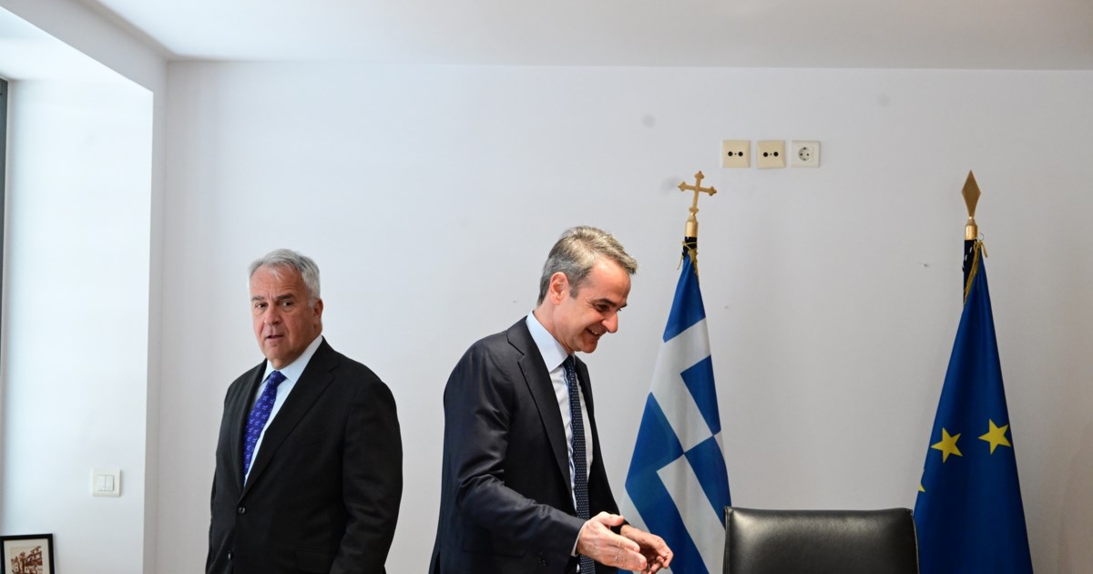 Σκάνδαλο ΟΠΕΚΕΠΕ: Έβαλαν το "δάχτυλο" και στο... βιολογικό μέλι; - Καταγγελίες για παράνομες επιδοτήσεις και στη μελισσοκομία