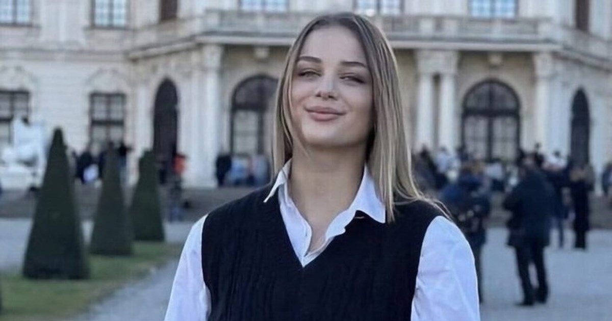 Τέμπη: Σπαράζει η μητέρα που έκανε τατουάζ την κόρη της - "Πηγαίνουμε κάθε απόγευμα στο μνήμα και ουρλιάζουμε" [βίντεο] - εικόνα 2