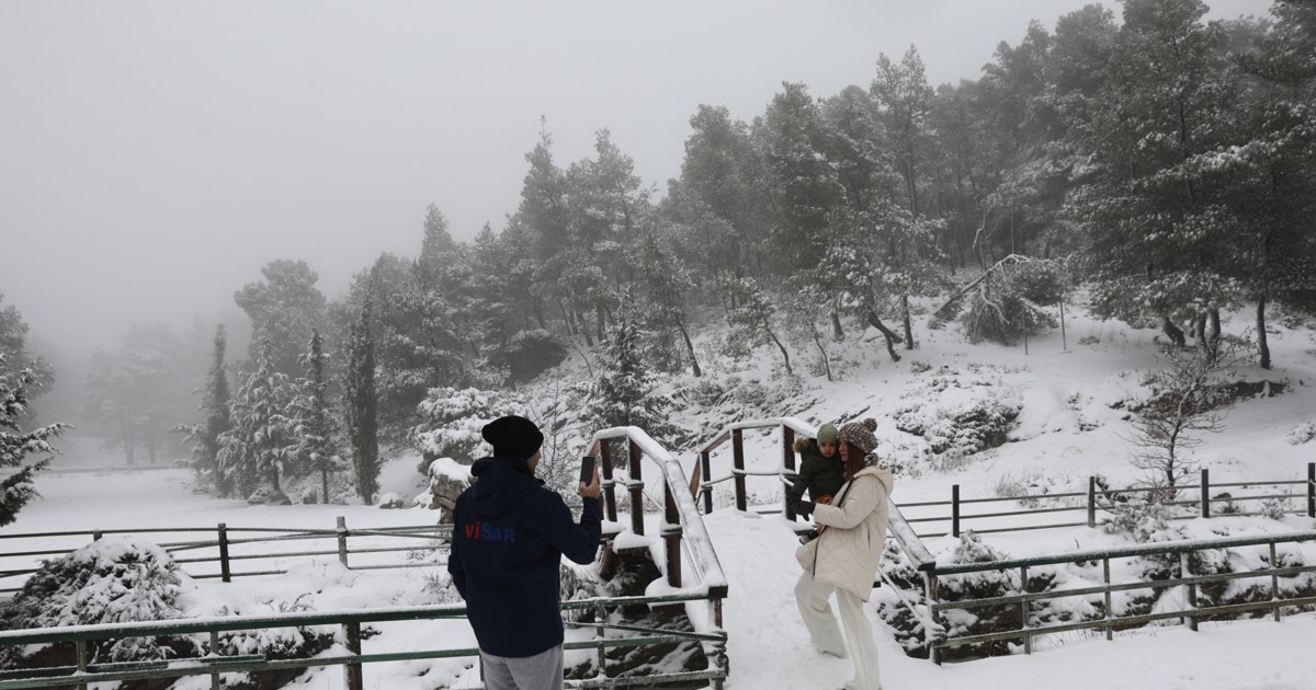 Meteo: Ισχυρός αντικυκλώνας φέρνει τσουχτερό κρύο - Θερμοκρασίες έως επτά βαθμούς κάτω από το κανονικό [χάρτης] - εικόνα 2
