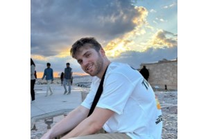 Ιωνάς Καρούσης: Αποσύρει την υβριστική ανάρτηση η Παλαιστινιακή Παροικία για τη δολοφονία του 25χρονου στο Ισραήλ