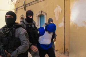 Χανιά: Ήταν θέμα χρόνου να βγάλει κάποιος τον 52χρονο από τη μέση, λέει συγγενής του 23χρονου που δολοφόνησε τον θείο του