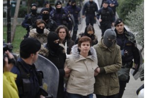 Αποφυλακίζεται η Πόλα Ρούπα: Ποιό είναι το μέλος του "Επαναστατικού Αγώνα" και alter ego του τρομοκράτη Νίκου Μαζιώτη