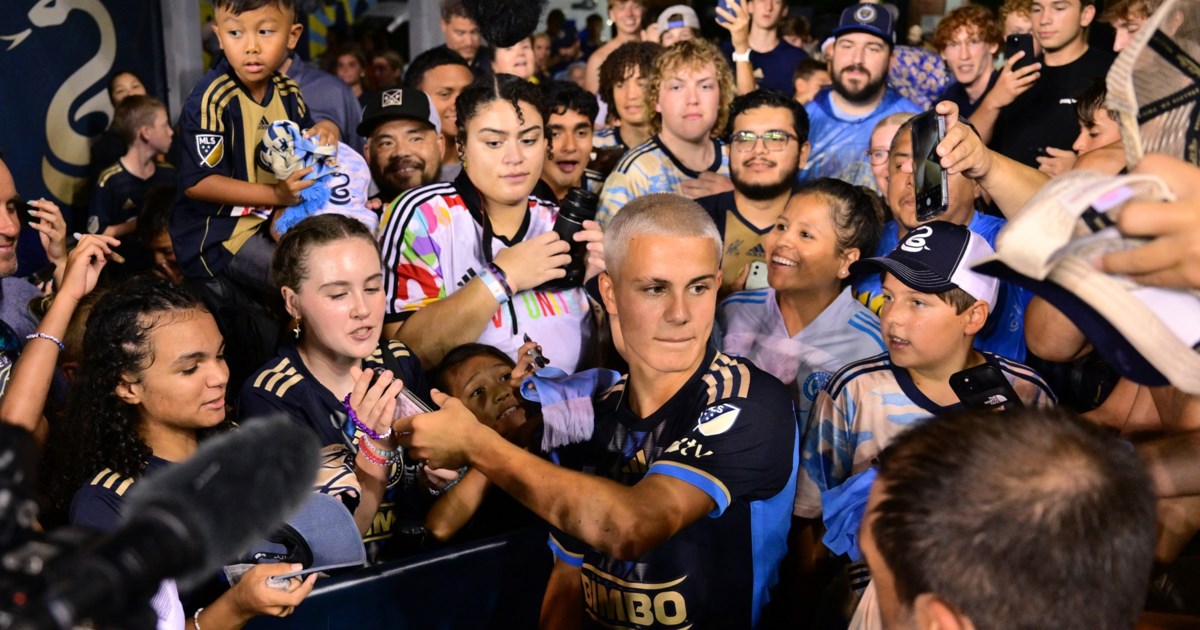 Υπέγραψε το πρώτο επαγγελματικό του συμβόλαιο ο γιος του Ιμπραίμοβιτς - εικόνα 2