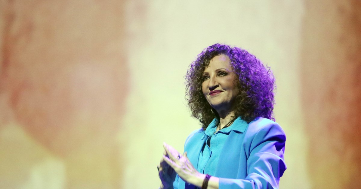 Λαοθάλασσα στο Καλλιμάρμαρο για τον Μίκη Θεοδωράκη - Ιστορική συναυλία για τα 100 χρόνια από τη γέννησή του [εικόνες - βίντεο] - εικόνα 12