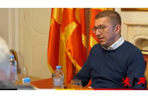 Αμετανόητος ο Μίτσκοσκι: Αποκαλούσε συνεχώς τη χώρα "Μακεδονία" λίγο αφότου παρουσίασε τη νέα κυβέρνηση