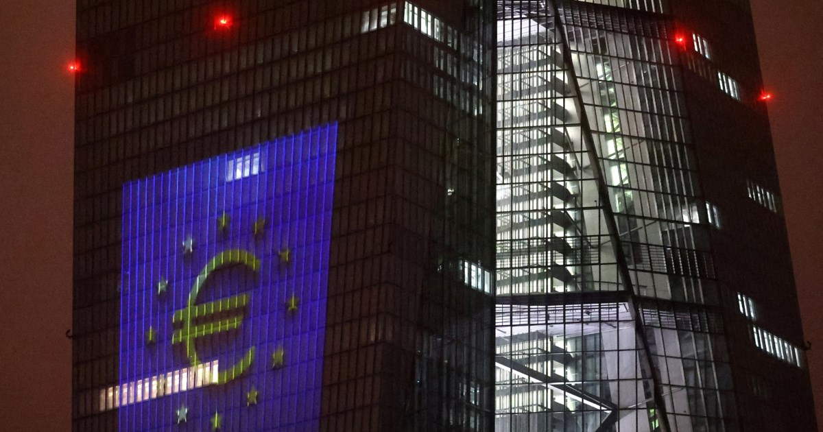 Αμετάβλητα διατήρησε η ΕΚΤ τα βασικά της επιτόκια