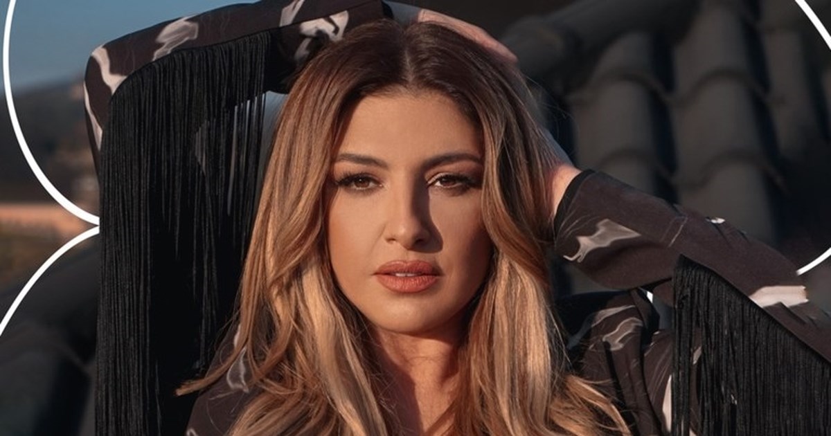 Στα άκρα: Τελεσίγραφο της Έλενας Παπαρίζου στον Τόνυ Μαυρίδη για τη μεζονέτα στη Γλυφάδα [βίντεο] - εικόνα 2