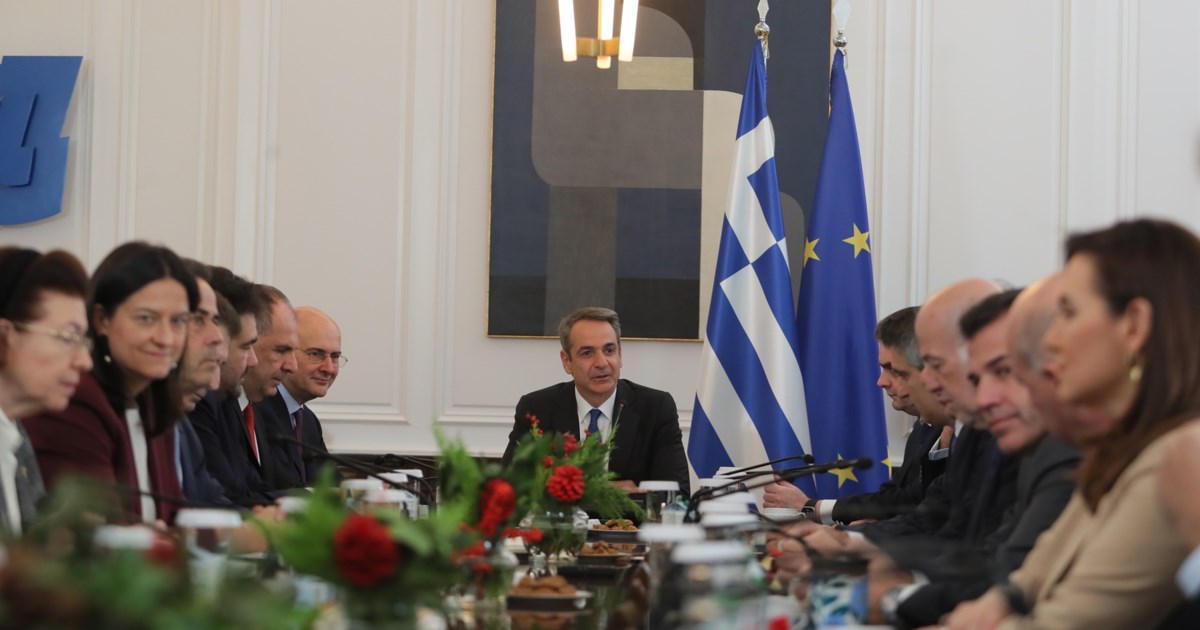 Στα 920 ευρώ ο νέος κατώτατος μισθός - Η ανακοίνωση Μητσοτάκη για την αύξηση στο υπουργικό συμβούλιο - εικόνα 3