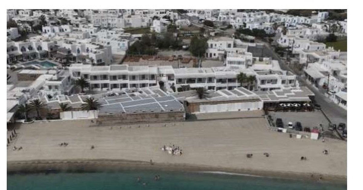 Τρελό "πάρτι" με τα αυθαίρετα σε Μύκονο και Σαντορίνη - Οι πισίνες, τα τζακούζι και τα... πρόστιμα που έρχονται - εικόνα 6