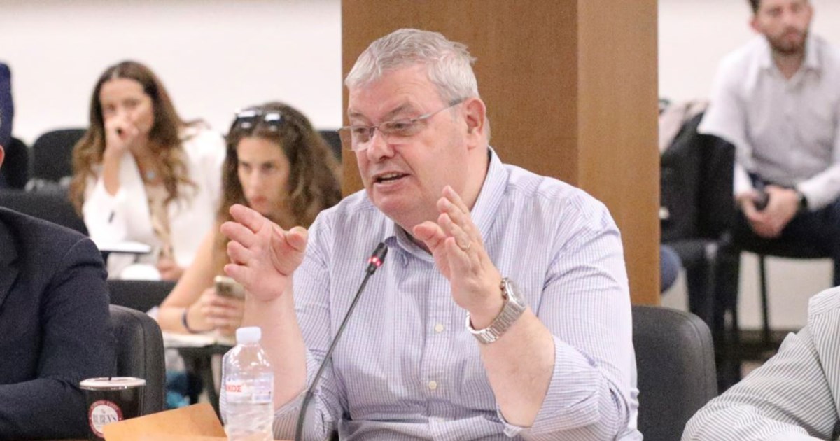 Ατύχημα για τον περιφερειάρχη Ηπείρου - Πήγε να επιθεωρήσει έργο, έπεσε και τραυματίστηκε