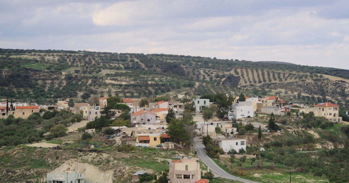 Άγριος καβγάς Κωνσταντοπούλου με Παπασταύρου στη Βουλή: "Είστε αχόρταγοι" – "Είστε αναξιόπιστη και αδίστακτη"