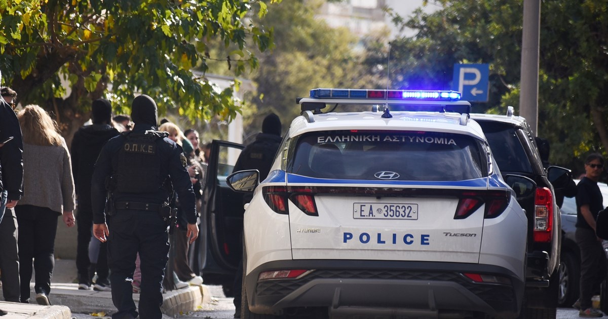 Τι βρήκαν στο σπίτι του πρώην αστυνομικού και TikToker - Δίωξη για ένα κακούργημα και τρία πλημμελήματα - εικόνα 2