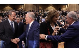 Δημοσκόπηση Interview: Προβάδισμα 16,2% για τη ΝΔ - Το 16% λέει "ναι" στο κόμμα Τσίπρα - εικόνα 5