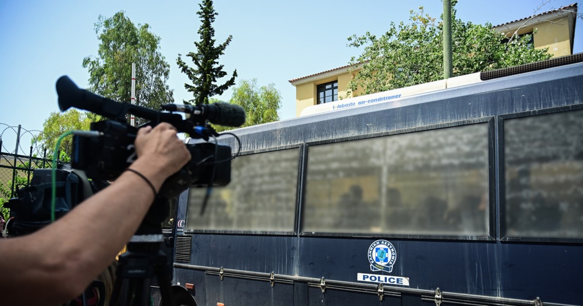 "Τραβάτε σηκώστε λεφτά, μεταβιβάστε άδειες": Διάλογοι που "καίνε" στο κύκλωμα με TikTokers και παίκτες ριάλιτι - εικόνα 3